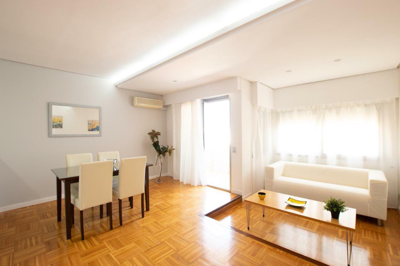 Light And Bright Apartment In Central Βαλένθια Εξωτερικό φωτογραφία